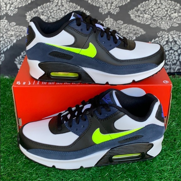 Nike Shoes - NIKE AIR MAX 90 LTR (GS) WMNS